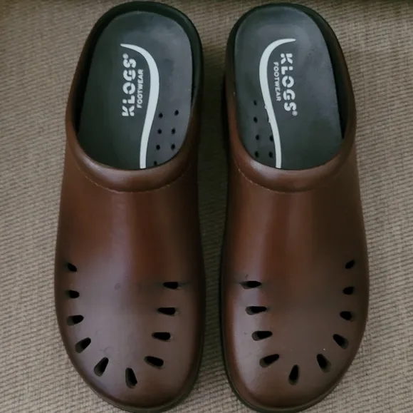 KLOGS FOOTWEAR MEN'S  CHESTNUT LASER CUT CLOGS