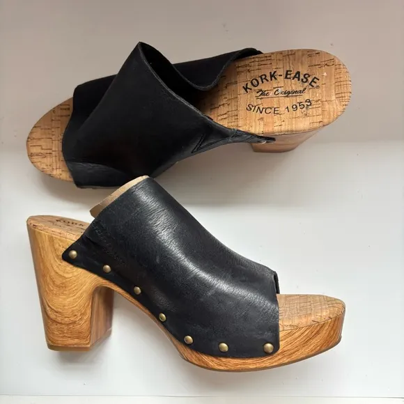 Kork Ease Danika Clogs Studded Mule Sandal Peep Open Toe Leather Black Size 10M