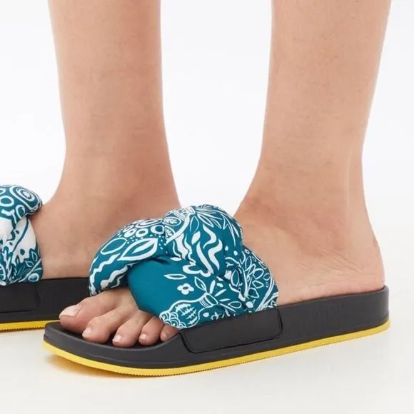 LA DOUBLEJ. Treccia Knotted Slides, Blue Ionic Twill Paisley, Size 8/ EU 40