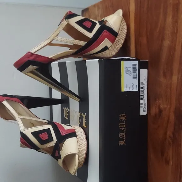 L.A.M.B. by Gwen Stefani Sexy Open Toe High Heels Platform Pump Size 9.5 M