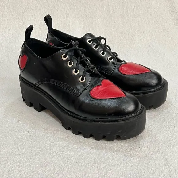 Lamoda Red Heart Black Platform Oxfords Size 6