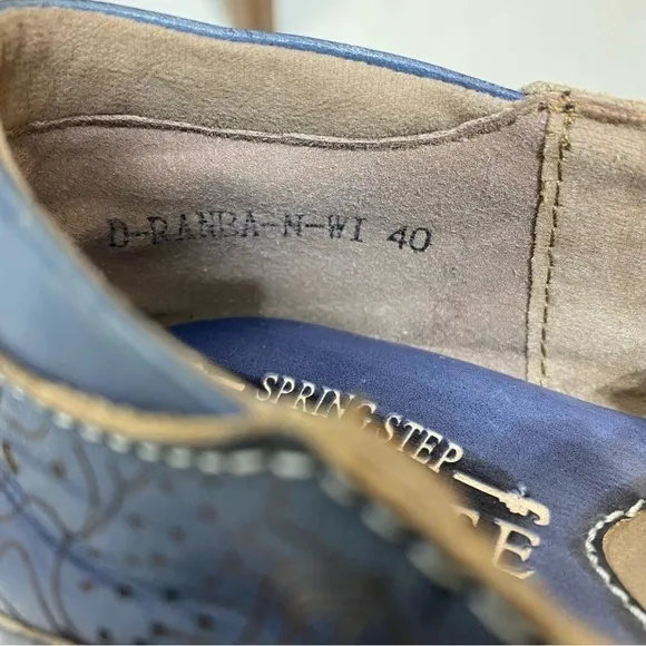 L'artiste Burbank Blue/Tan Clogs Size 9.5 (40)