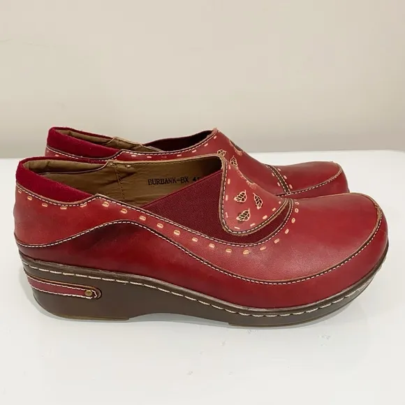 L'ARTISTE Burbank Clogs Red NEW Size 41 US 9.5-10