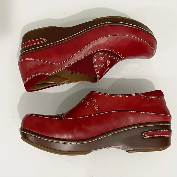 L'ARTISTE Burbank Clogs Red NEW Size 41 US 9.5-10