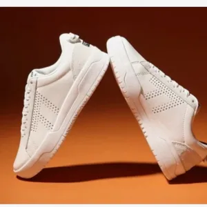LE TIGRE Tompkins Sneaker White Leather with Removable cushioned insole Size 6.5