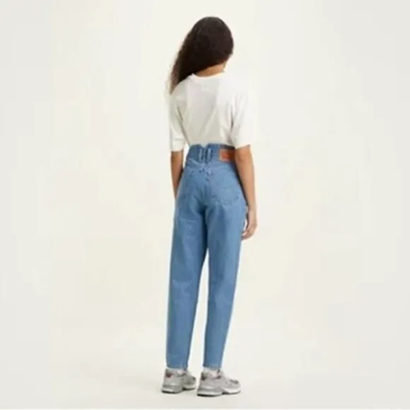 Levi’s Notch Mom Jeans Light Indigo Stonewash Blue Button Fly Tapered Ankle