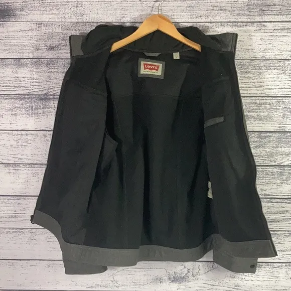 Levi’s Soft Shell Hooded Trucker Jacket Gray Large