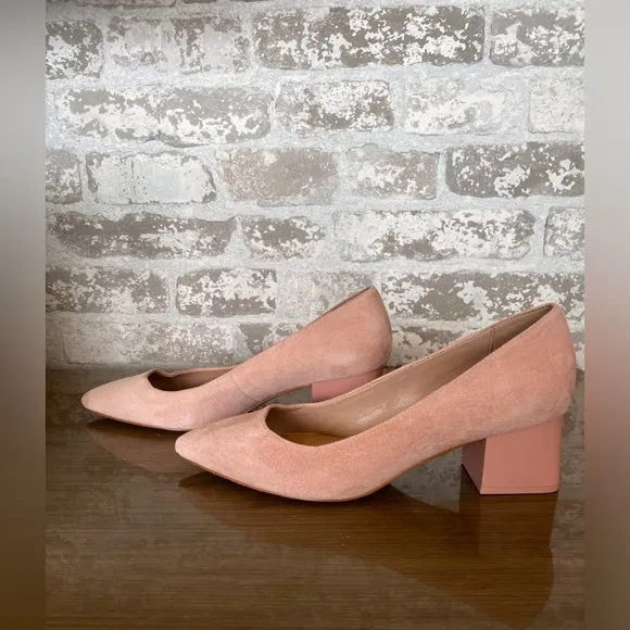 Like New Aldo Pastel Pink Suede Short Block Heels
