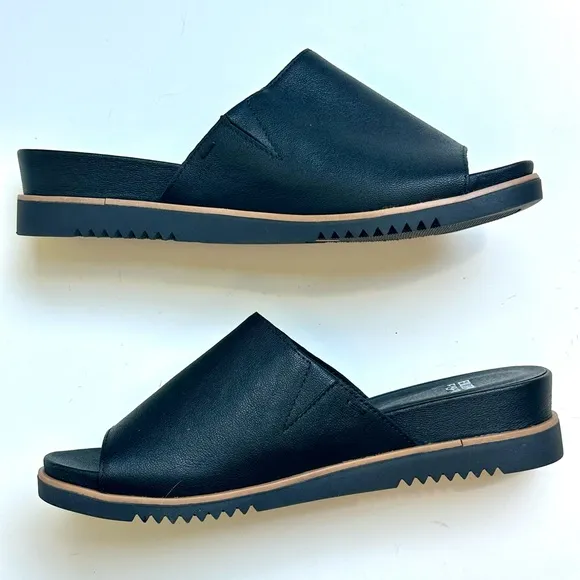 Like New Eileen Fisher Leather Slides, black, size 7.5