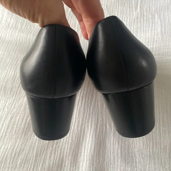 Like New! Tory Burch Black Kira Open Toe Wedge 9