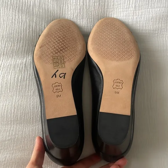 Like New! Tory Burch Black Kira Open Toe Wedge 9