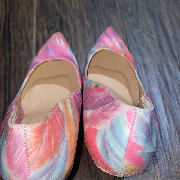 Liliana tropical pink closed toe pumps