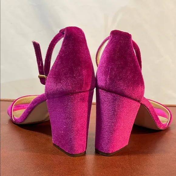 Lilly Pulitzer Women’s 10 Velvet  Pink Fuschia Elegant Ankle Stap Open Toe Heels
