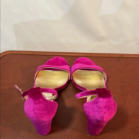 Lilly Pulitzer Women’s 10 Velvet  Pink Fuschia Elegant Ankle Stap Open Toe Heels