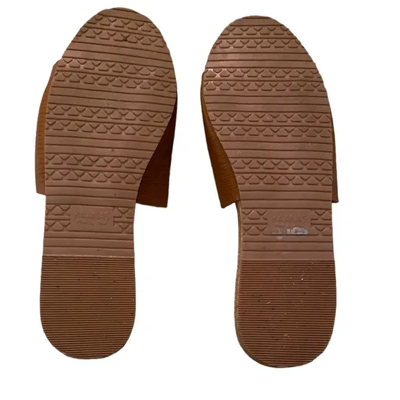 LN Kaanas Tan Embossed Leather Espadrille Slides Sandals - 7