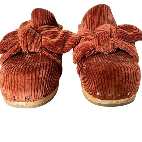 Loeffler Randall Neko Rust Corduroy Stud Clogs Wooden size 6