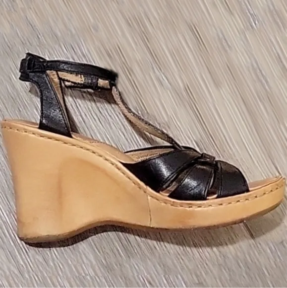 LOT Of 3 Pairs Womens BORN Comfort Heels Open Toe Platform Sandals Size 7