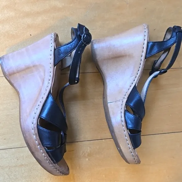 LOT Of 3 Pairs Womens BORN Comfort Heels Open Toe Platform Sandals Size 7