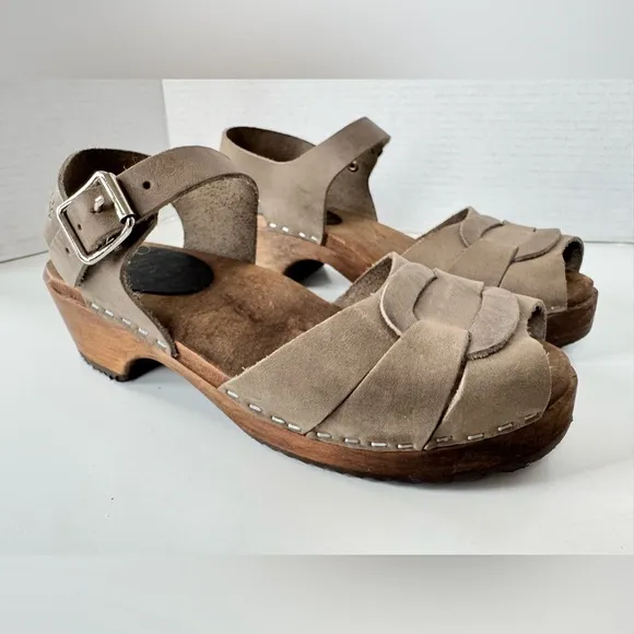 Lotta from Stockholm low peep toe taupe clogs wooden sandals shoes 37