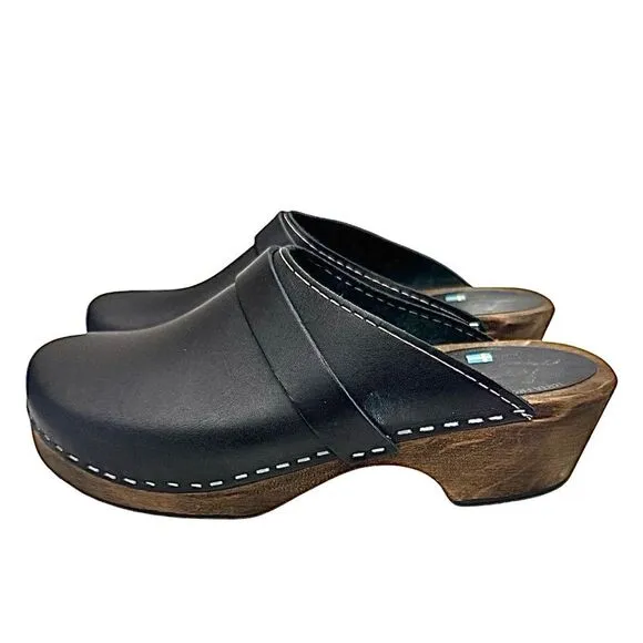 Lotta Women’s Classic Clog in Black with Brown Base with Strap EU 38 US 7.5 EUC
