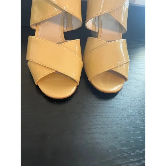 Louise Et Cie Kriztsa Block Heel Nude Cream Heels Size 8