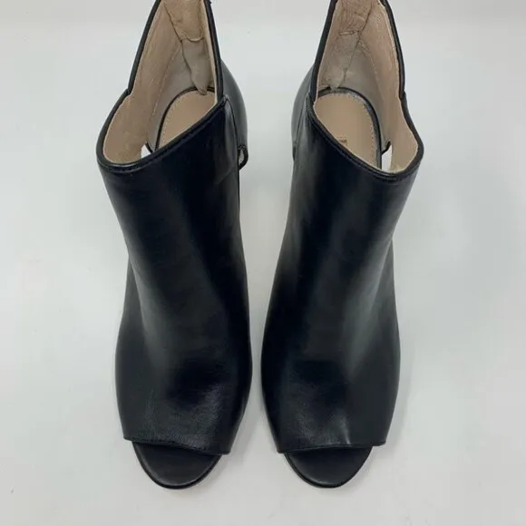 Louise et Cie Lo Ilsabelle Peep Toe Cage Zip Heels