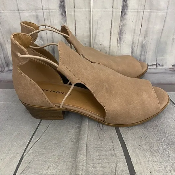 Lucky Brand Big Girl Size 5M 5 Brown Leather Slip On Heels Open Toe Tan Beige