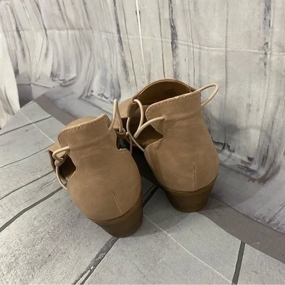 Lucky Brand Big Girl Size 5M 5 Brown Leather Slip On Heels Open Toe Tan Beige