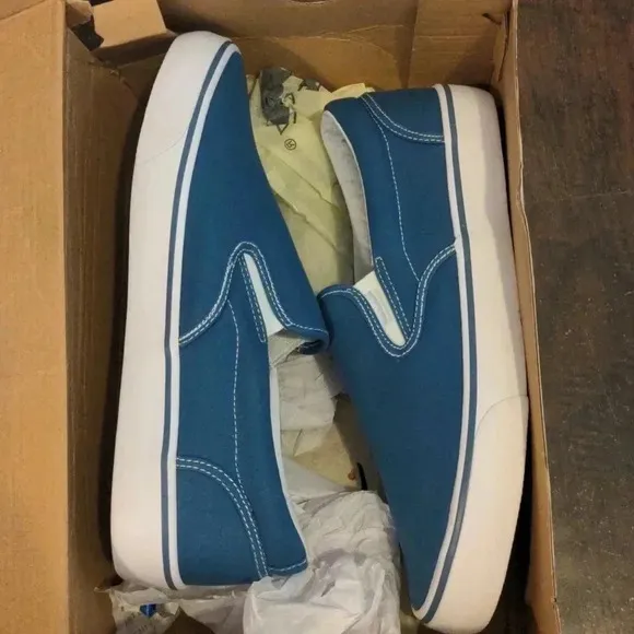 Lugz Men's Clipper Slip-On Sneaker