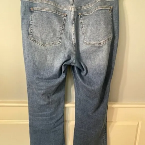 Madewell Cali Demi-Boot Jeans in Dorrance Wash Tencel Denim Size 32