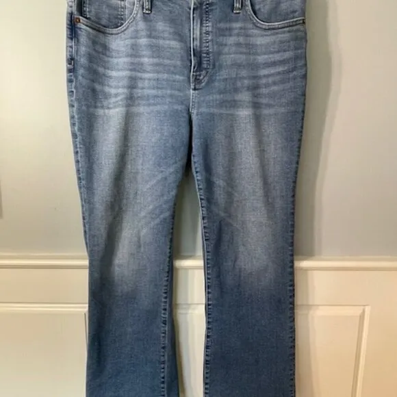 Madewell Cali Demi-Boot Jeans in Dorrance Wash Tencel Denim Size 32