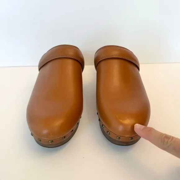 Madewell Cecile clog in oiled leather English saddle, size 9