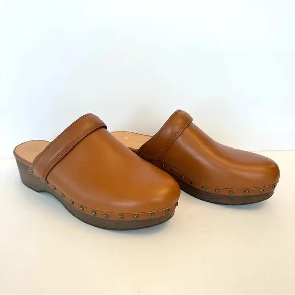 Madewell Cecile clog in oiled leather English saddle, size 9