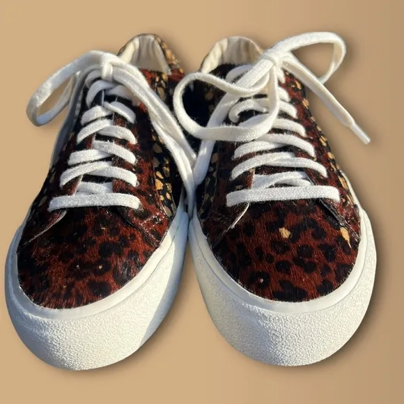 MADEWELL Genuine Calf Hair Sidewalk Low-Top Sneakers in Painted Leopard Size 6.5