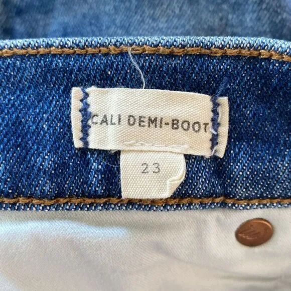 Madewell New! Cali Demi-Boot Distressed Cropped Jeans Bodney Wash Style #NA031