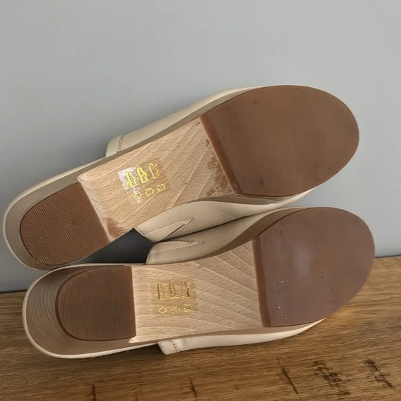 Madewell Ruby Cream Leather Clogs with Wooden Synthetic Heel
