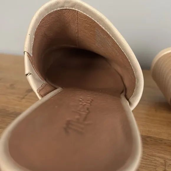Madewell Ruby Cream Leather Clogs with Wooden Synthetic Heel