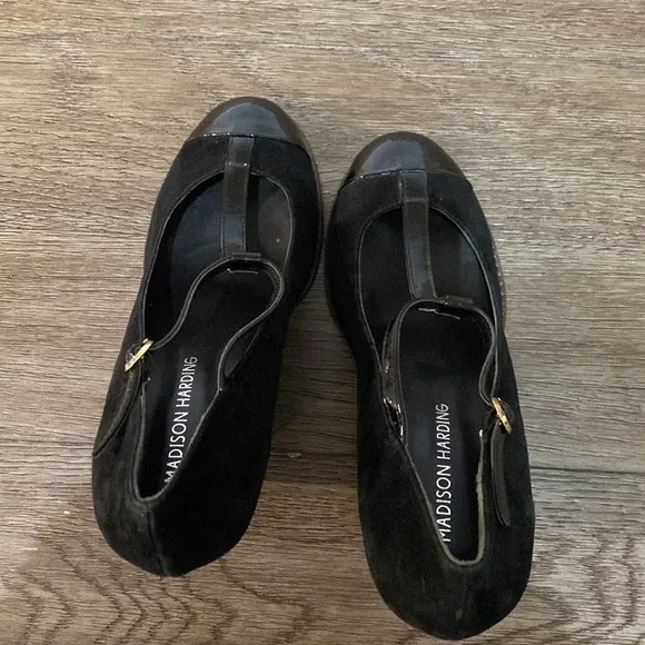 MADISON HARDING WEDGE T STRAP HEELS | Size 9