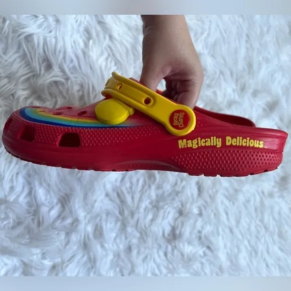 MAGICALLY DELISH 🍀 Lucky Charms Crocs Limited Edition Size Mens 8 Womens 10 🍀✨