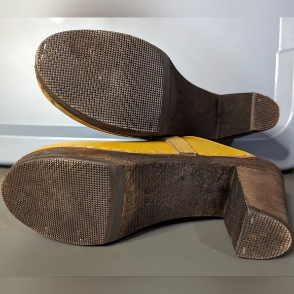 Maguba Sweden 39 sunny yellow leather 2.5&quot; heeled wood sole clog mule slides