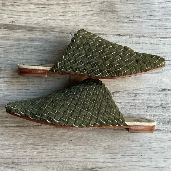 Maliparmi Woven Leather Mule Slides Pointed Toe Leather Sole Olive Green SZ 8