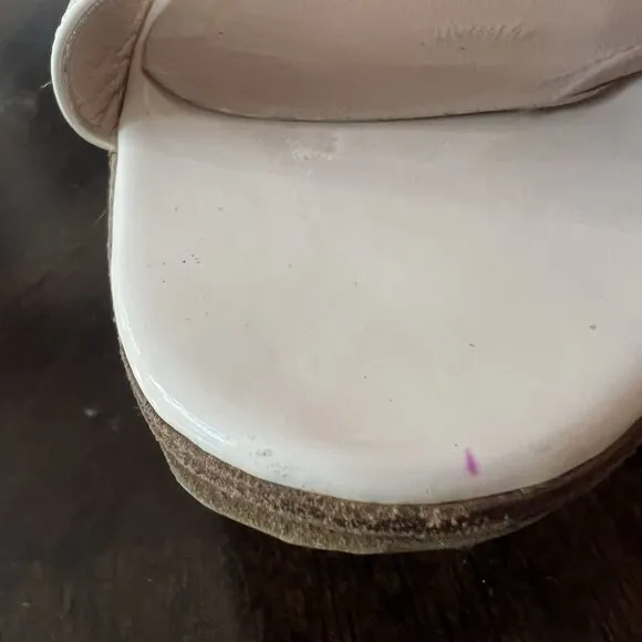 Manolo Blahnik Catalina Open Toe Heels Size 41 Patent Leather Beige Cream 4.5&quot;
