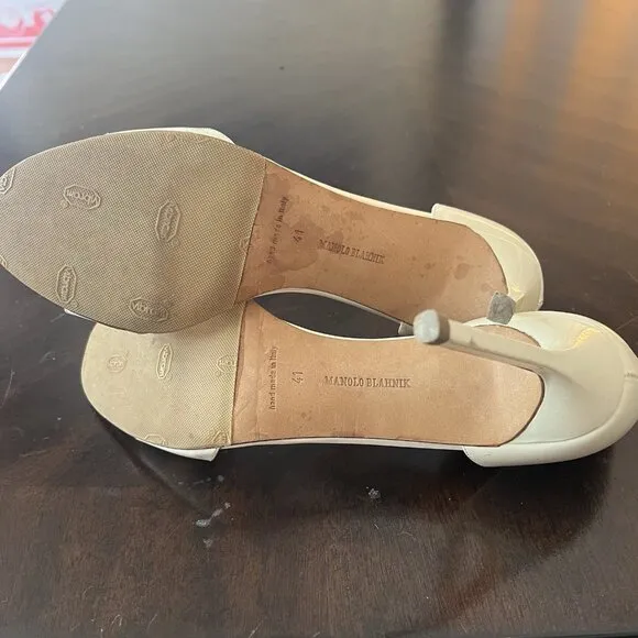Manolo Blahnik Catalina Open Toe Heels Size 41 Patent Leather Beige Cream 4.5&quot;
