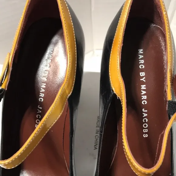 Marc by Marc Jacobs leather platform block heels. EUC