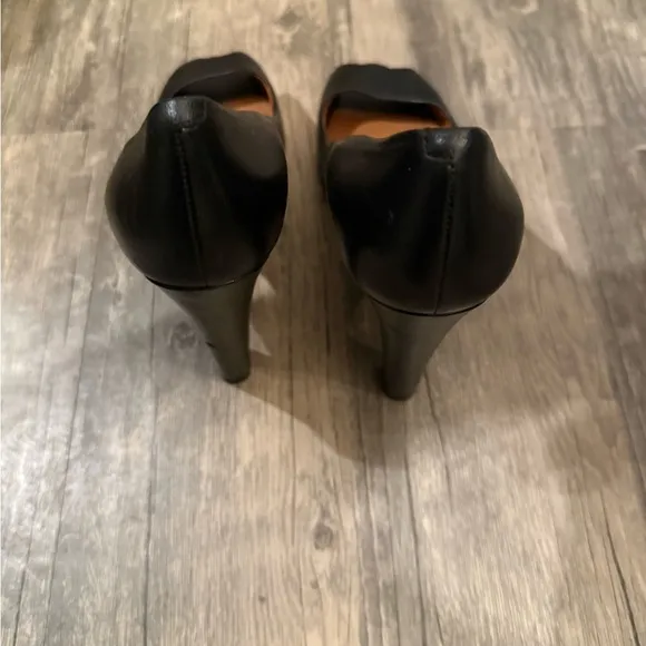 Marc Jacobs Women’s Heels Size 8