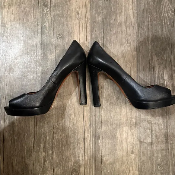 Marc Jacobs Women’s Heels Size 8