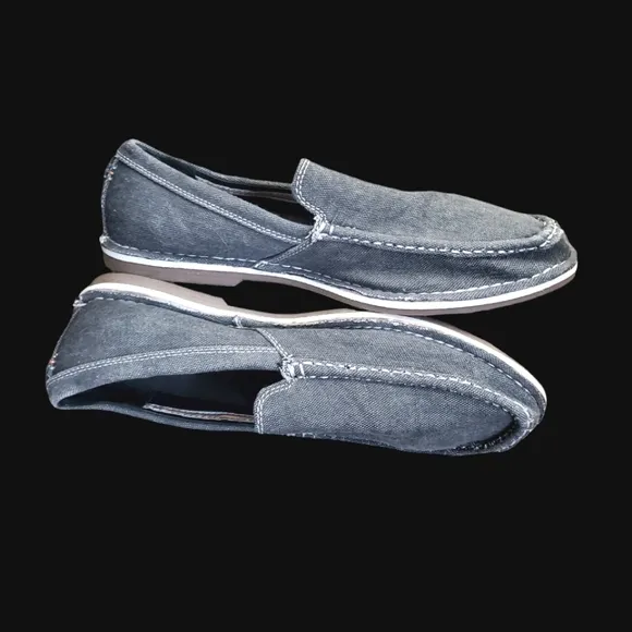 Margaritaville Mens Santa Cruz Distressed Grey Canvas Slip ons. Size 11.5 US.