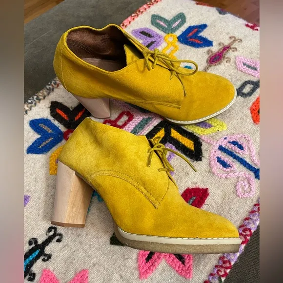 Matiko leather heeled oxfords.