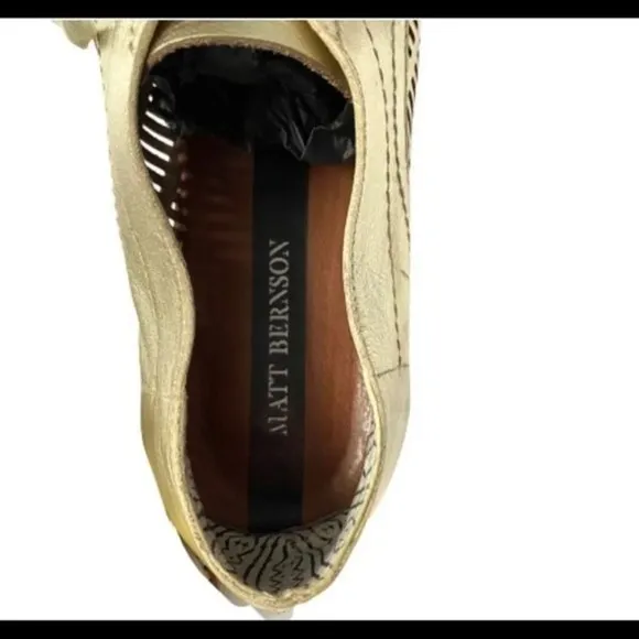 Matt Bernson Gold Metallic Oxfords size 9.5