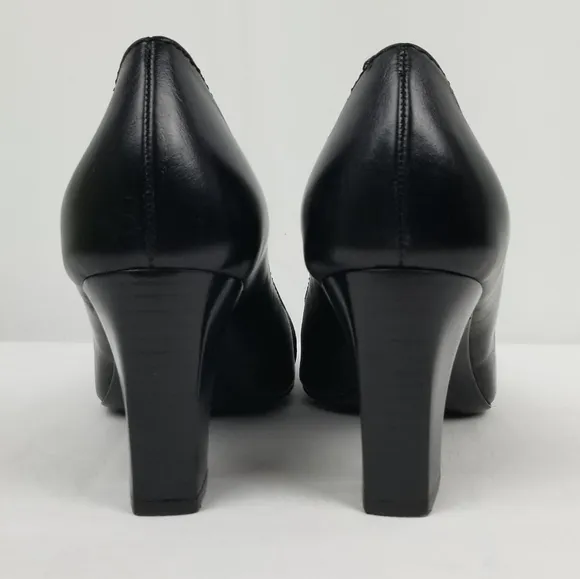 MaxMara Black Leather Block Heels Pumps size 38.5